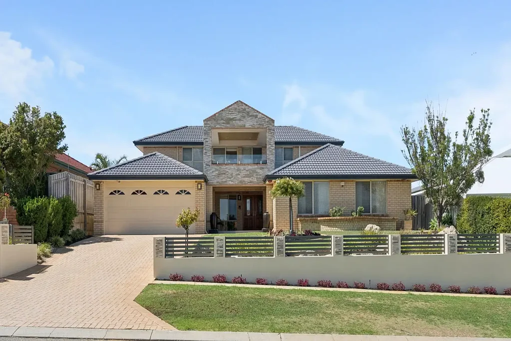 14 Prairie Dunes Place, Connolly, WA 6027