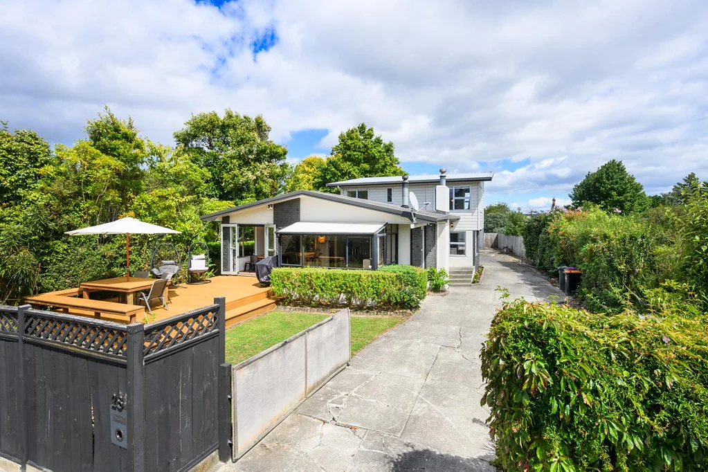 28 Summerhill Drive, Fitzherbert, Palmerston North City, Manawatu-Wanganui