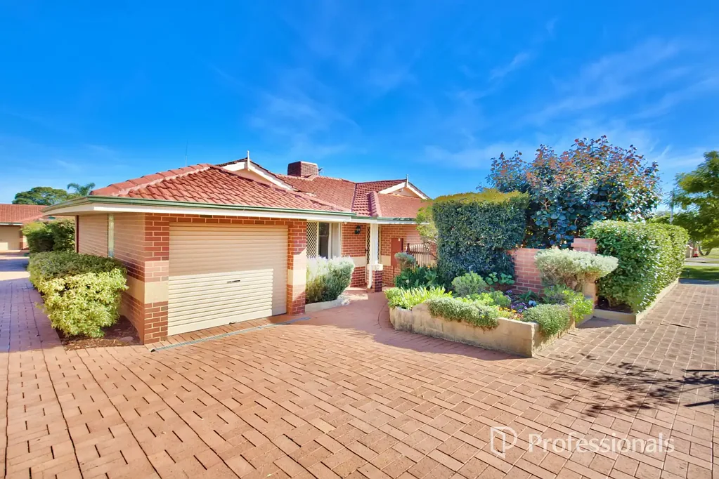 Balcatta 3 Bedroom Fabulous Street Front Villa (with very low strata fees)