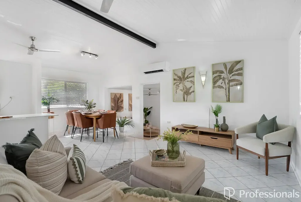 10 Cicero Close, Mooroobool, QLD 4870