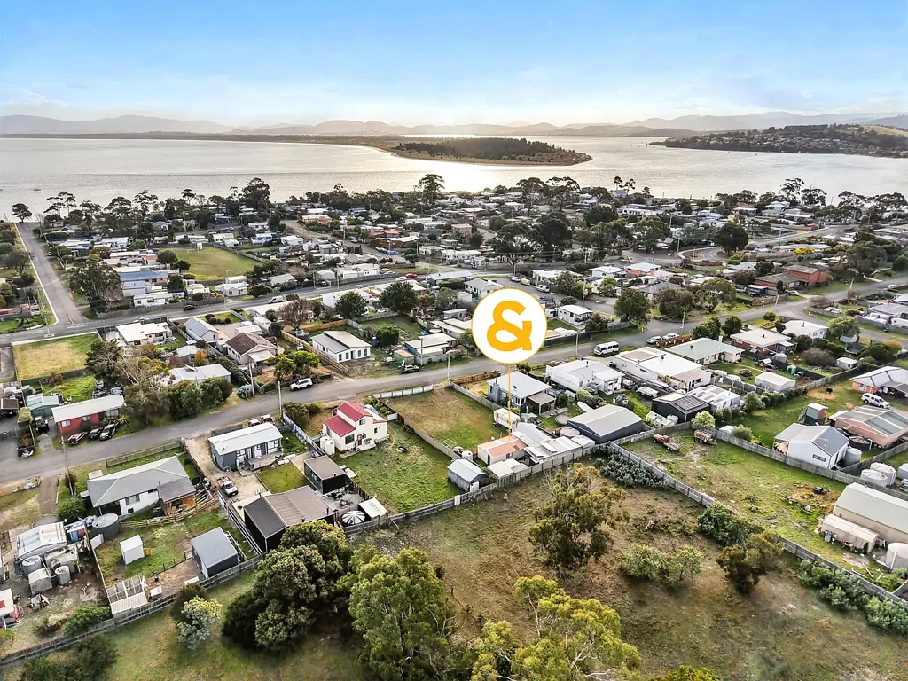 11 Tenth Avenue, Dodges Ferry, TAS 7173