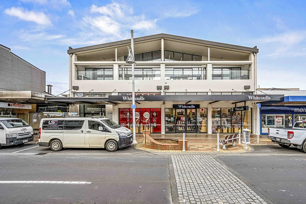 Pukekohe  Modern quality, office suite