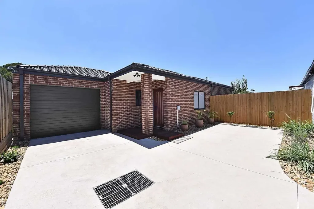 Modern & Convenient Living in the Heart of Fawkner