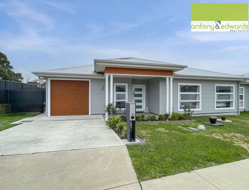2 Aston Martin Drive, Goulburn, NSW 2580, 3 Bedrooms, 2 Bathrooms, Apartment