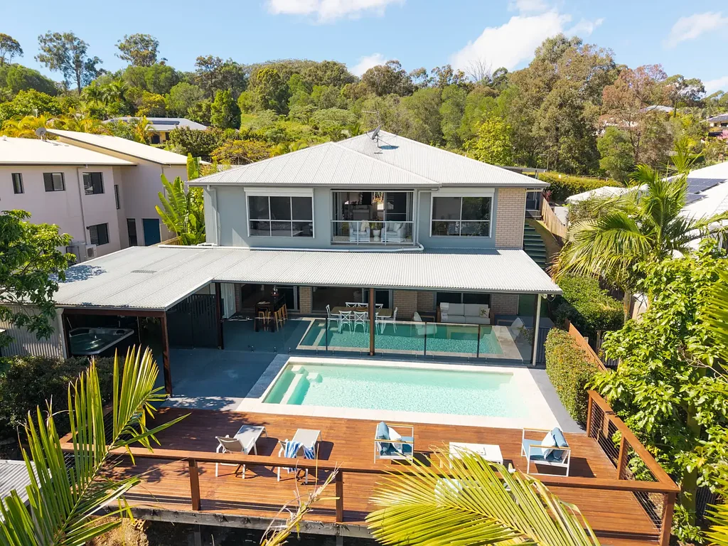 Bonogin 4 Bedroom Dual-Living Flexibility Meets Resort-Style Entertaining
