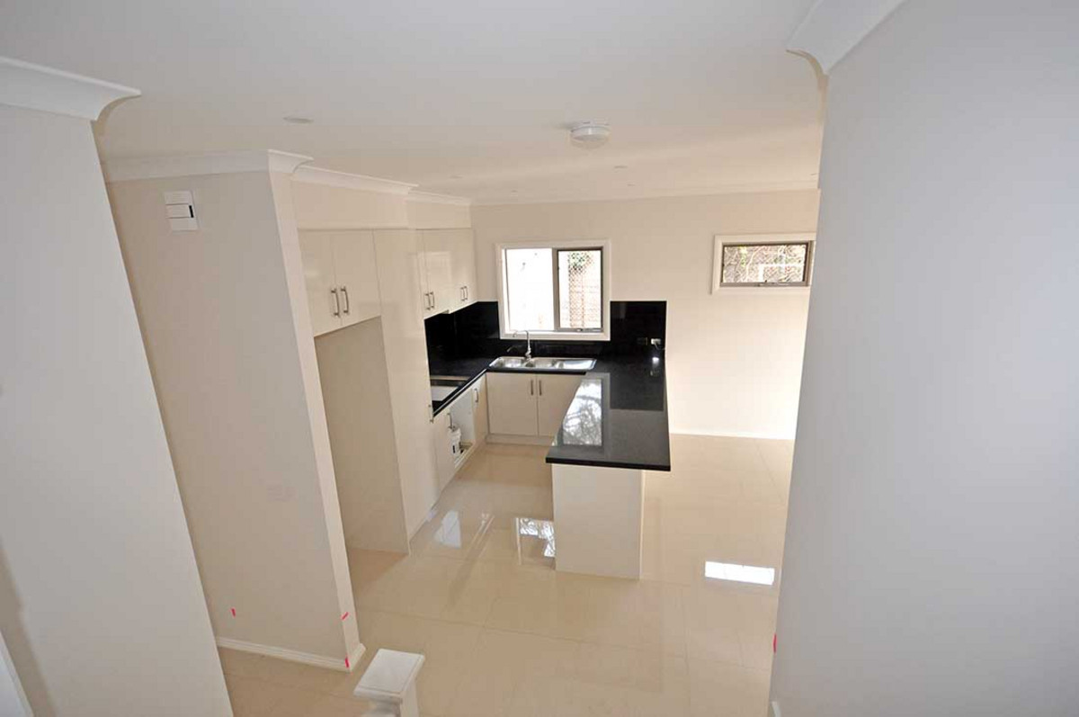 UNIT 2 3 ROSS CT, MOUNT WAVERLEY VIC 3149, 0 Schlafzimmer, 0 Badezimmer, Townhouse