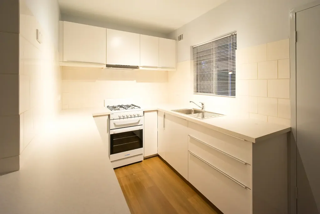 1x1 IN A FANTASTIC LOCATION… DON'T MISS OUT!!!