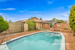 9 The Crest, Woodvale