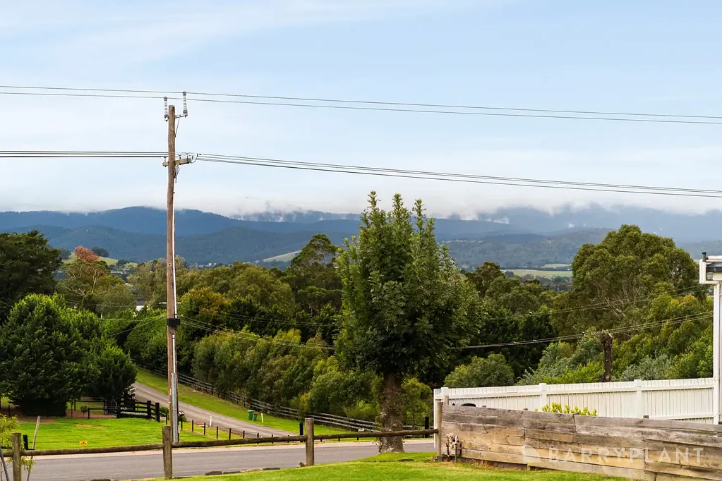 Yarra Glen 3બેડરૂમ A Rare Half-Acre with Breathtaking Views