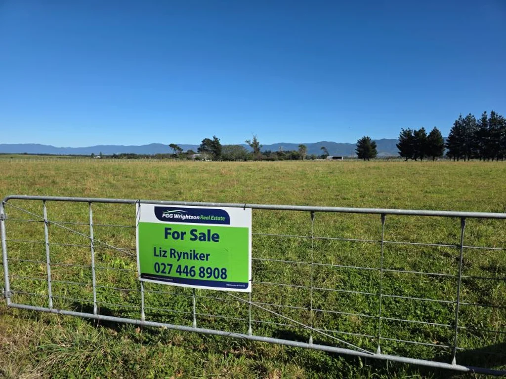 Martinborough Rural 1.6ha in South Wairarapa