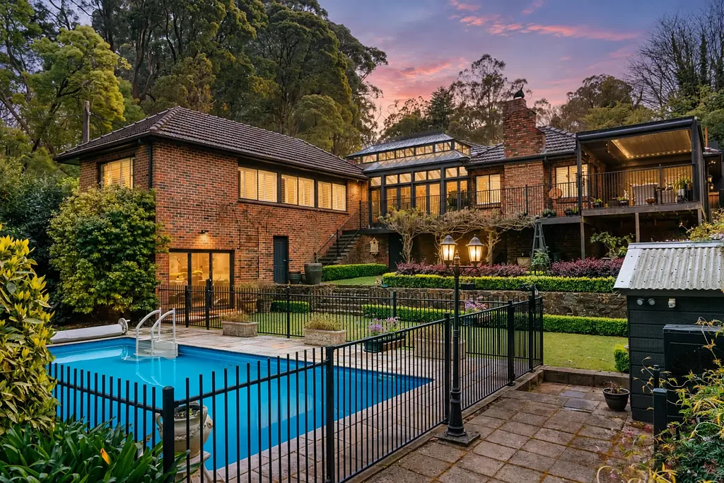 Mount Dandenong 5房 宏伟山居，气度不凡 A Grand Hills Residence with a Remarkable Sense of Occasion
