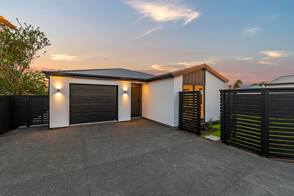 2/10 Farquhars Road, Redwood, Canterbury