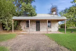 2151 Glenelg Highway, Lake Bolac