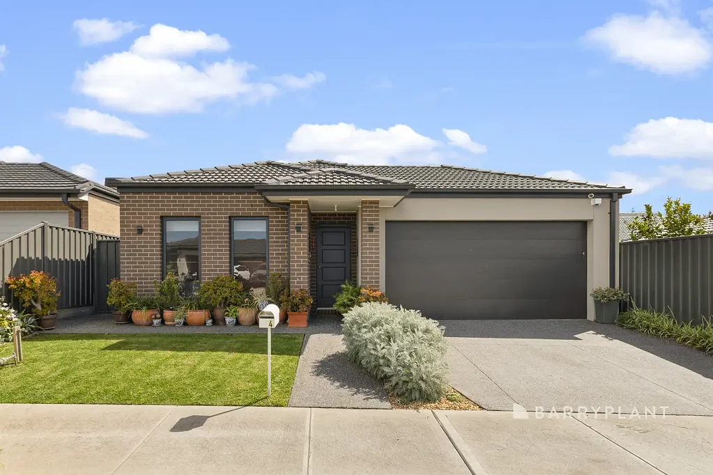 Pakenham 4Phòng ngủ Modern, Secure Living in a Peaceful Mount Pleasant Pocket