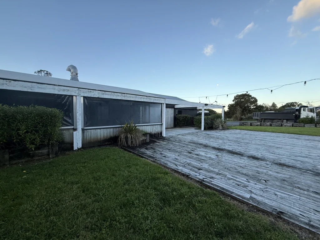 Waimauku Café / Restaurant / Commercial Kitchen For Lease