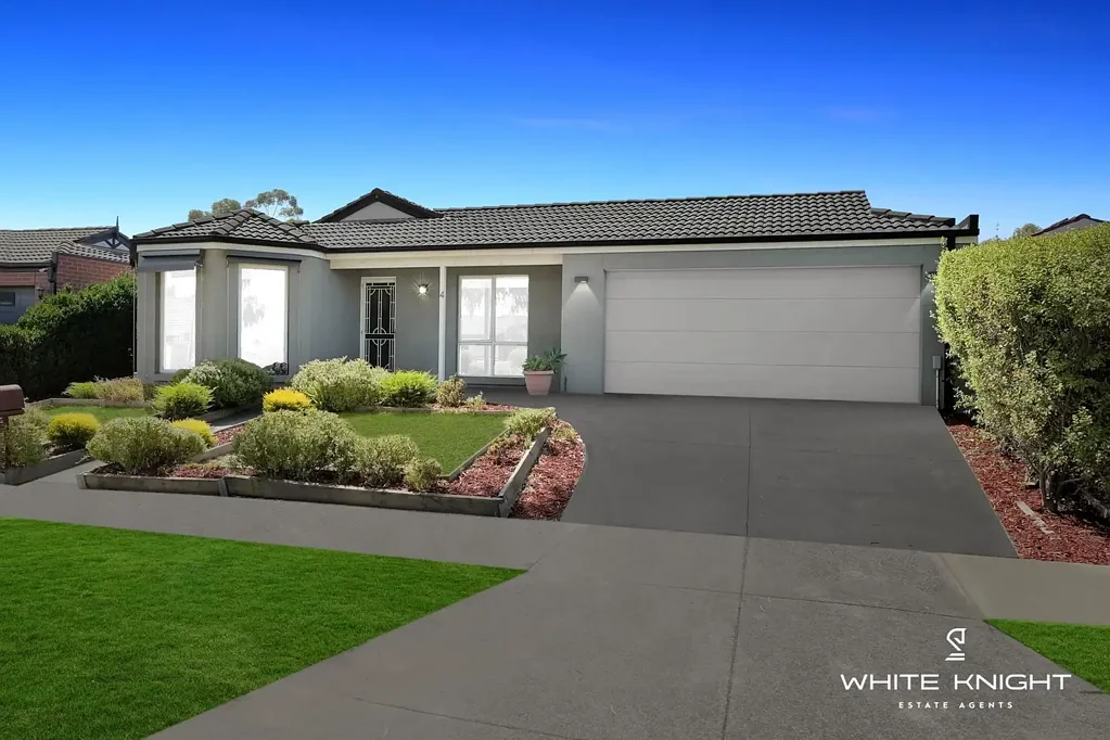 Cairnlea 5房  Luxury Living in Cairnlea – 4-Bedroom Home with Private Entertainment Oasis
