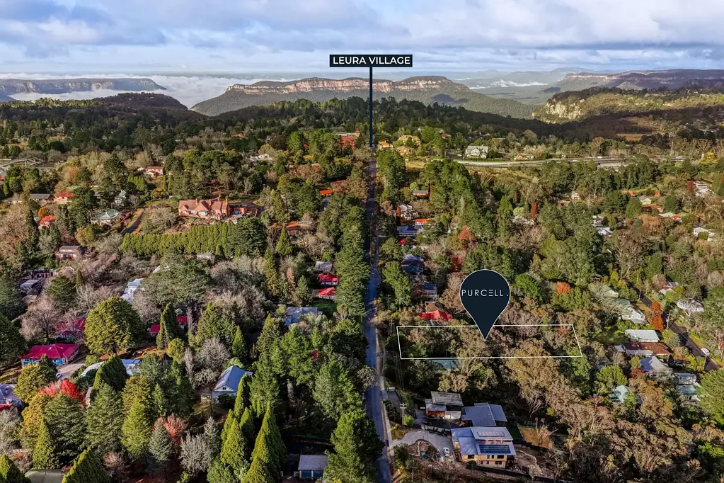Leura Generous Land Approximately One Minute Drive to Leura Village
