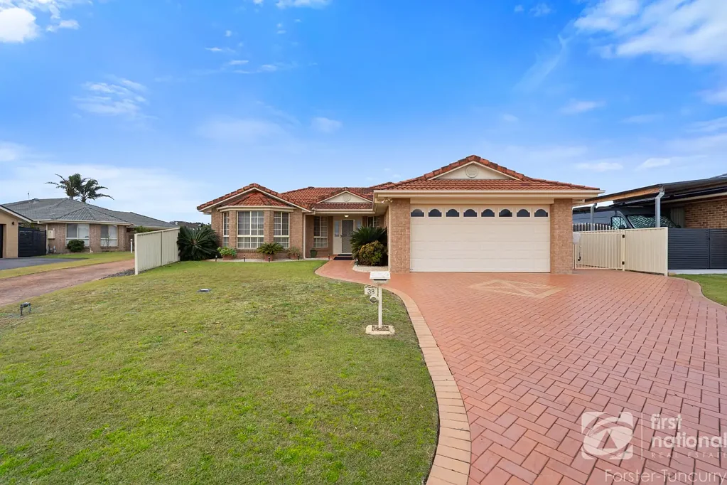 38 Grandis Drive, Tuncurry, NSW 2428