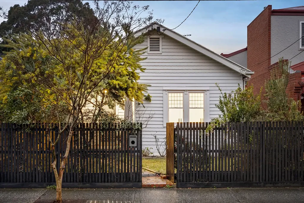 Brunswick 3 Bedroom City Convenience With Suburban Amenities