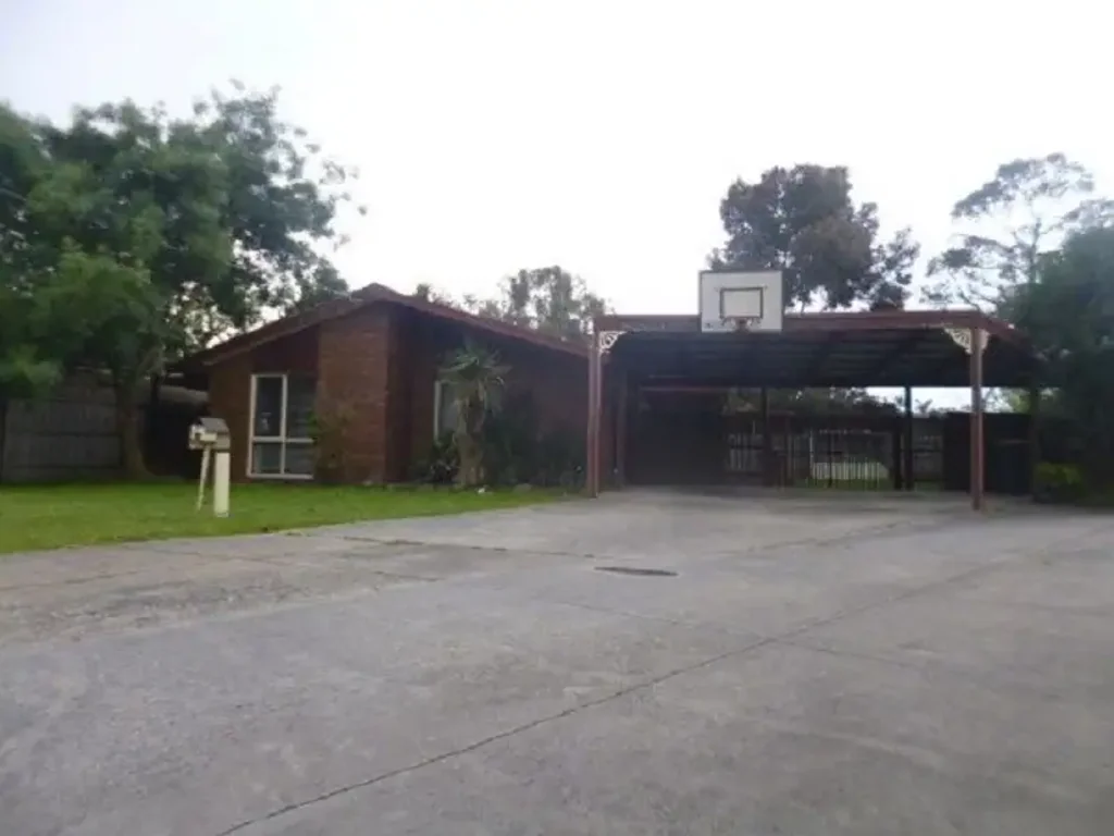 3 Bedroom family home in a quite court location!