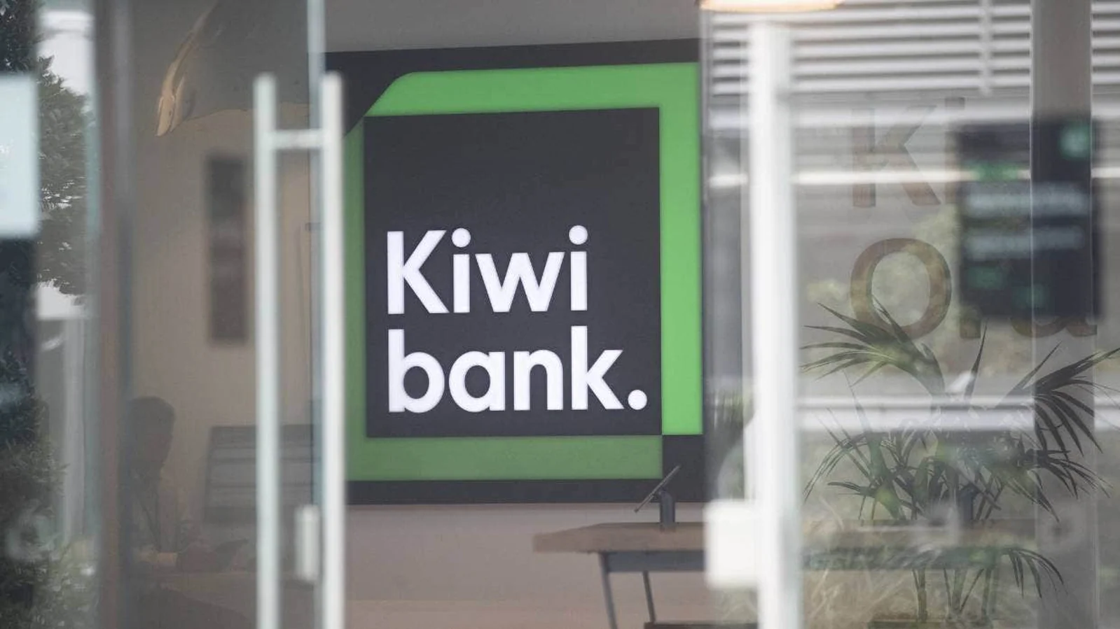 Kiwibank预测：新西兰即将陷入“双底衰退”！降息箭在弦上？