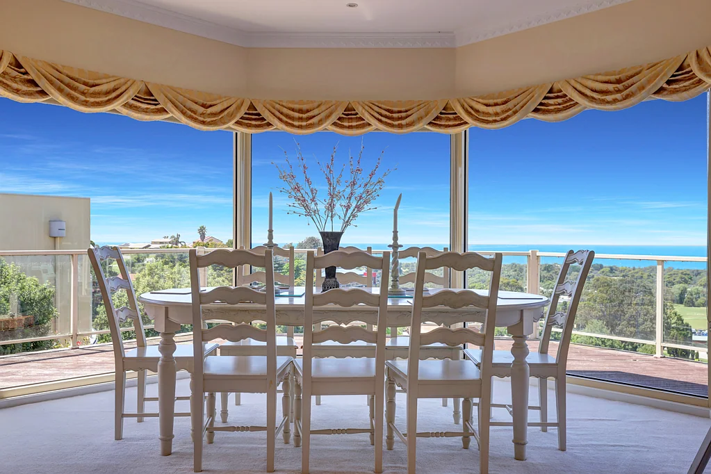 Lakes Entrance 5બેડરૂમ Luxurious Coastal Living with Stunning Views in Lakes Entrance