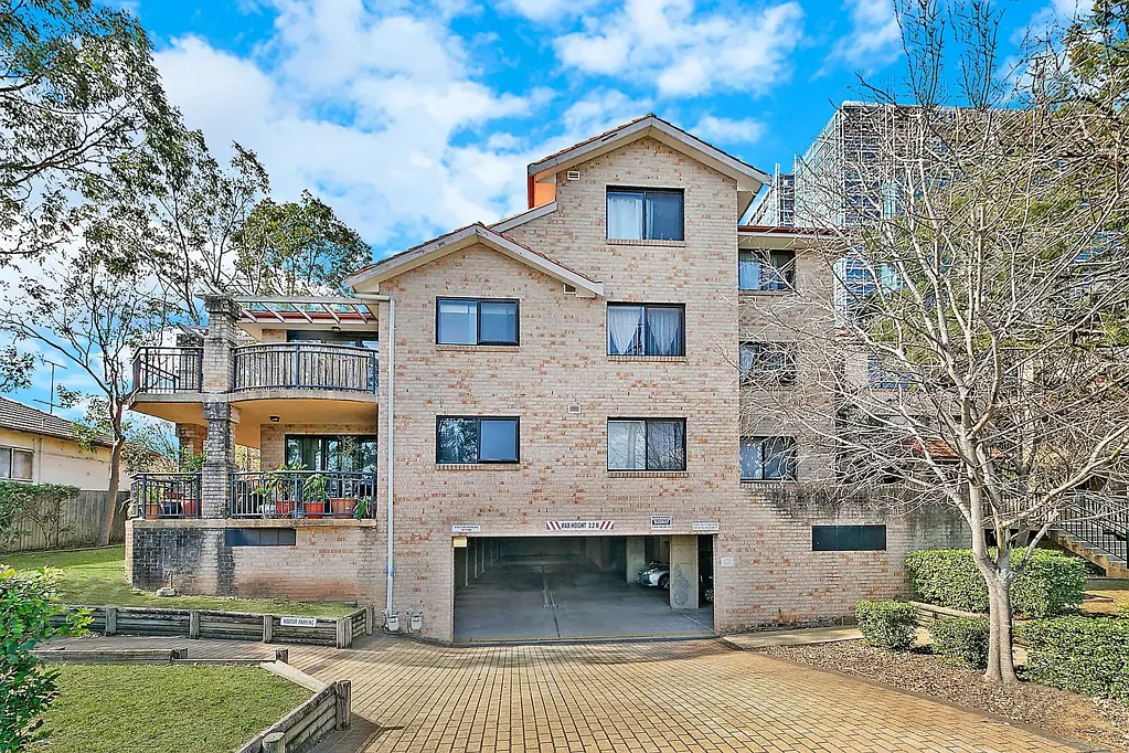 Updated Apartment In Carlingford West Primary Catchment!