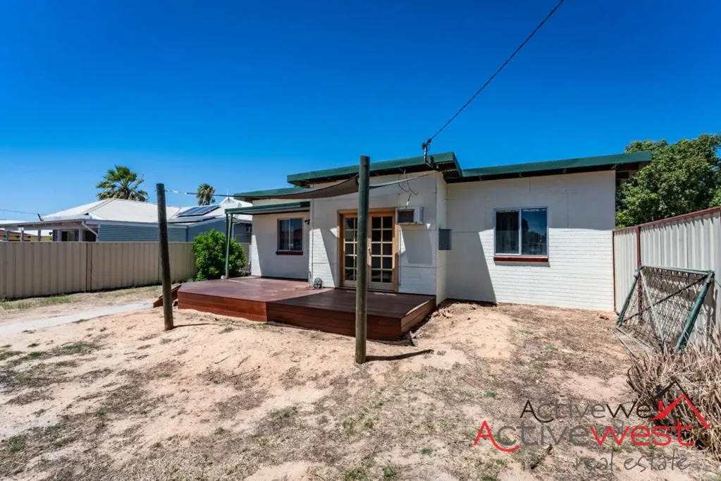 214A Seventh Street, Wonthella, WA 6530