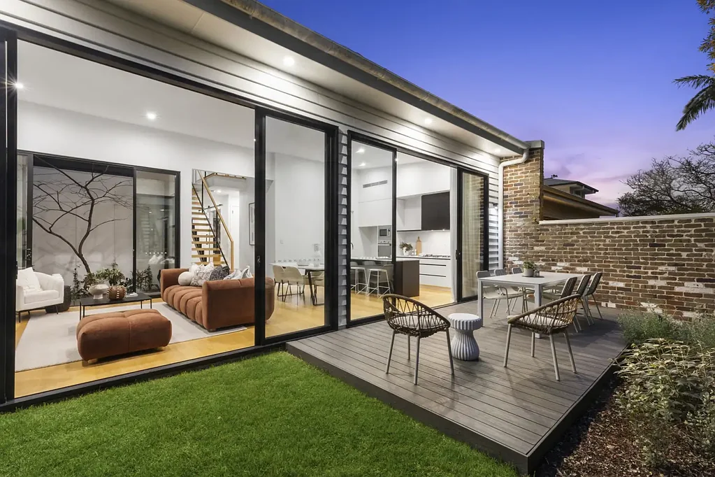 Caringbah South 4Phòng ngủ Coastal Luxury In A Sought-After Caringbah South Address