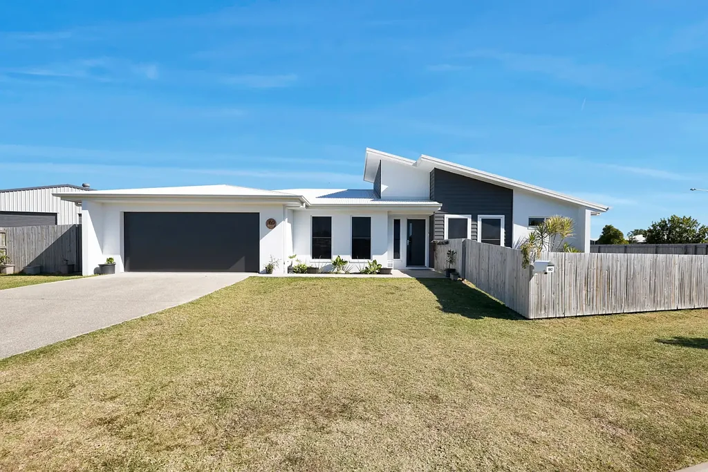 160 Rosewood Drive, Rural View, QLD 4740
