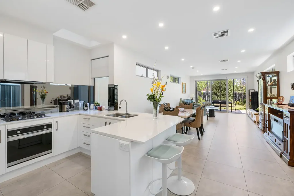 Fulham Gardens 3침실 STUNNING EXECUTIVE RESIDENCE IN A HIGHLY SOUGHT AFTER LOCATION