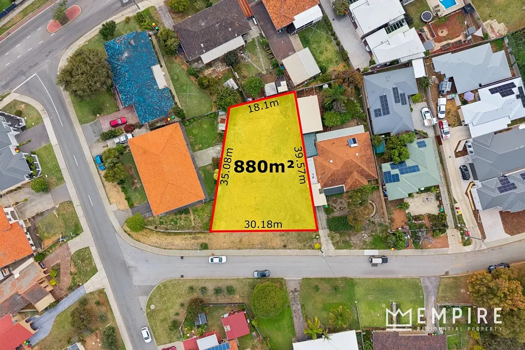 Hamilton Hill Rare Land Opportunity with Options Galore!