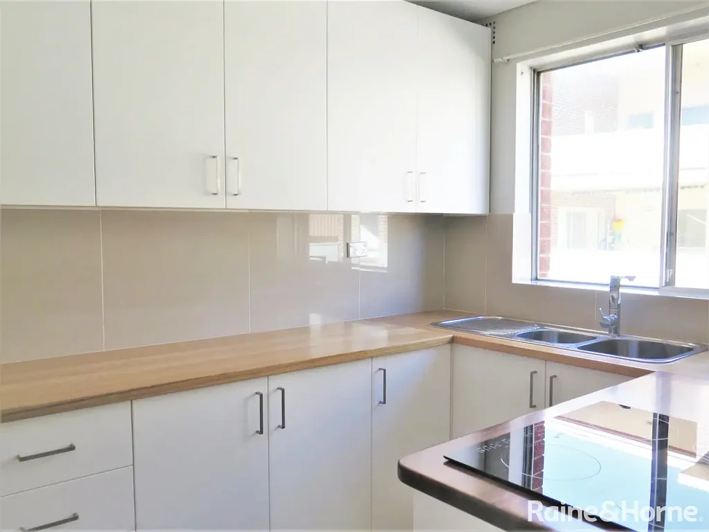 Spacious 2 Bedroom Apartment