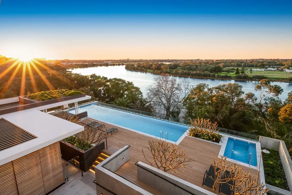 Luxury Riverside Apartment
