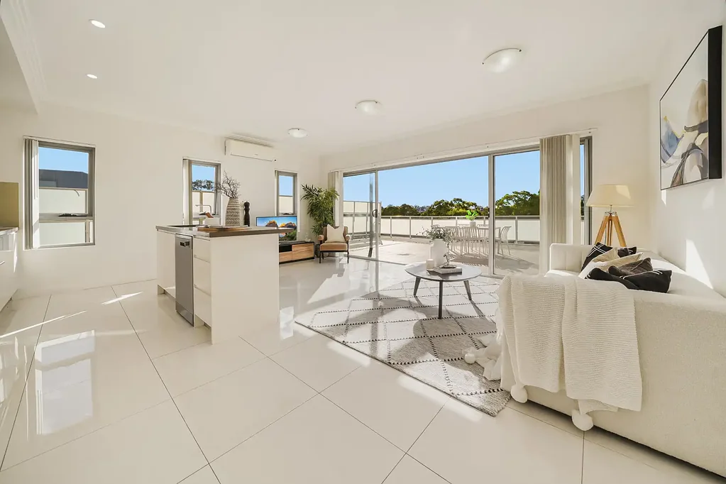 Wentworthville 3ห้องนอน Luxurious Penthouse Living with Panoramic District Views