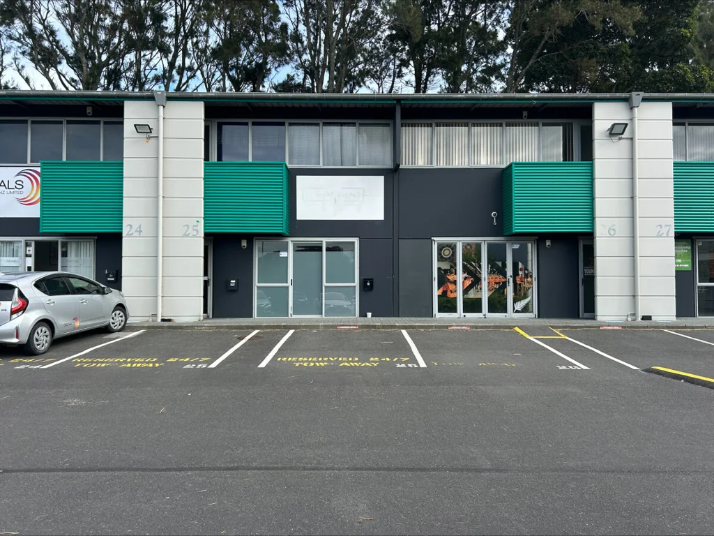 Mangere Modern 72m² Office - Airport Location