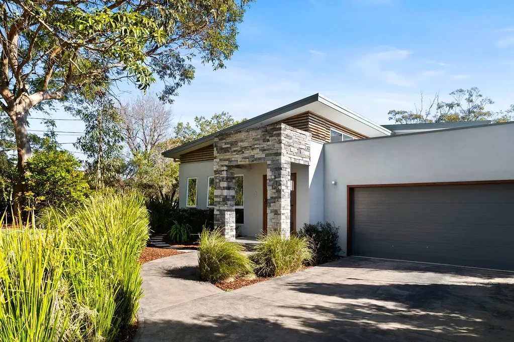Forestville 5 Bedroom Light-filled modern home with flexible spaces and guest suite
