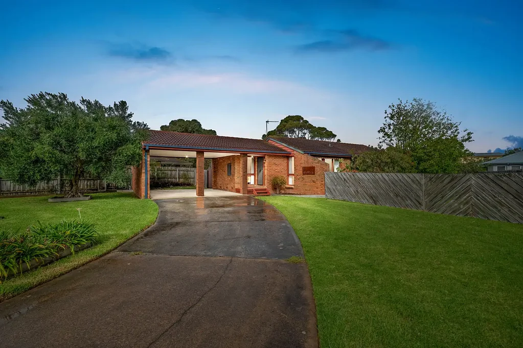 28 Balmoral Avenue, Safety Beach, VIC 3936
