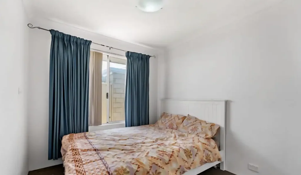 Nollamara 3房  3 x 2 Street Front House with own Driveway