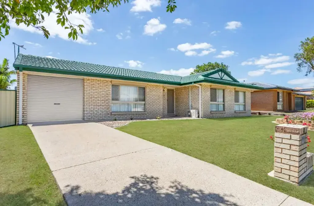 8 Resolution Parade, Flinders View, QLD 4305