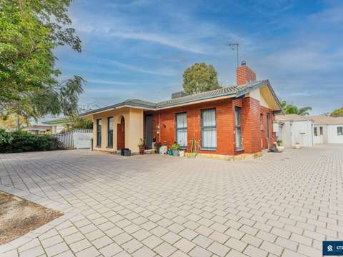 Gosnells 3 Bedroom Beautiful 3-Bedroom House in a Very Convenient Location!!