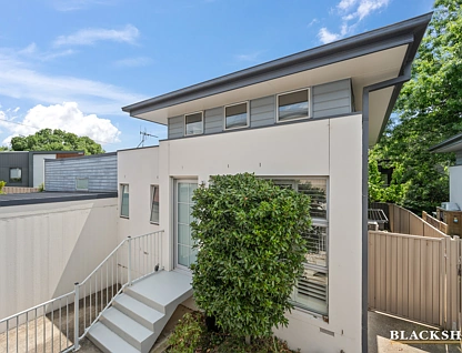 5/126 Blamey Crescent, Campbell, Inner North, 2 Bedrooms, 2 Bathrooms, Apartment
