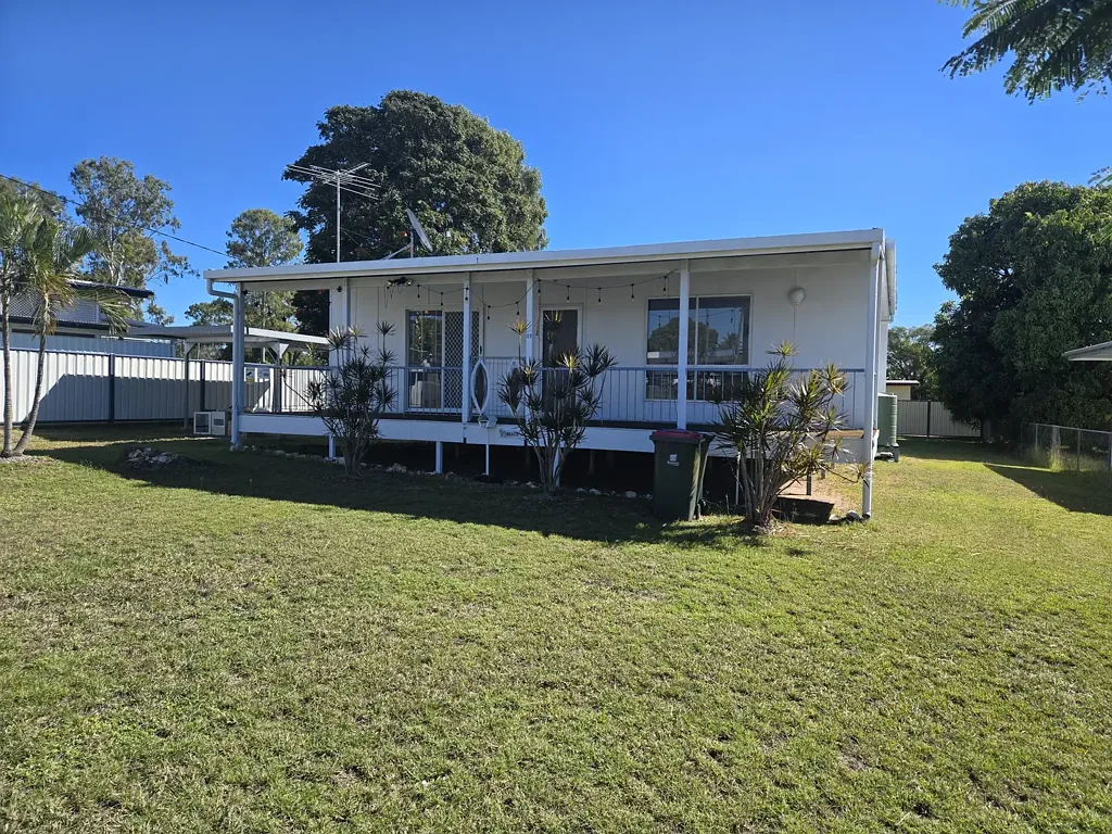 23 Dawson Hwy, Moura, QLD 4718