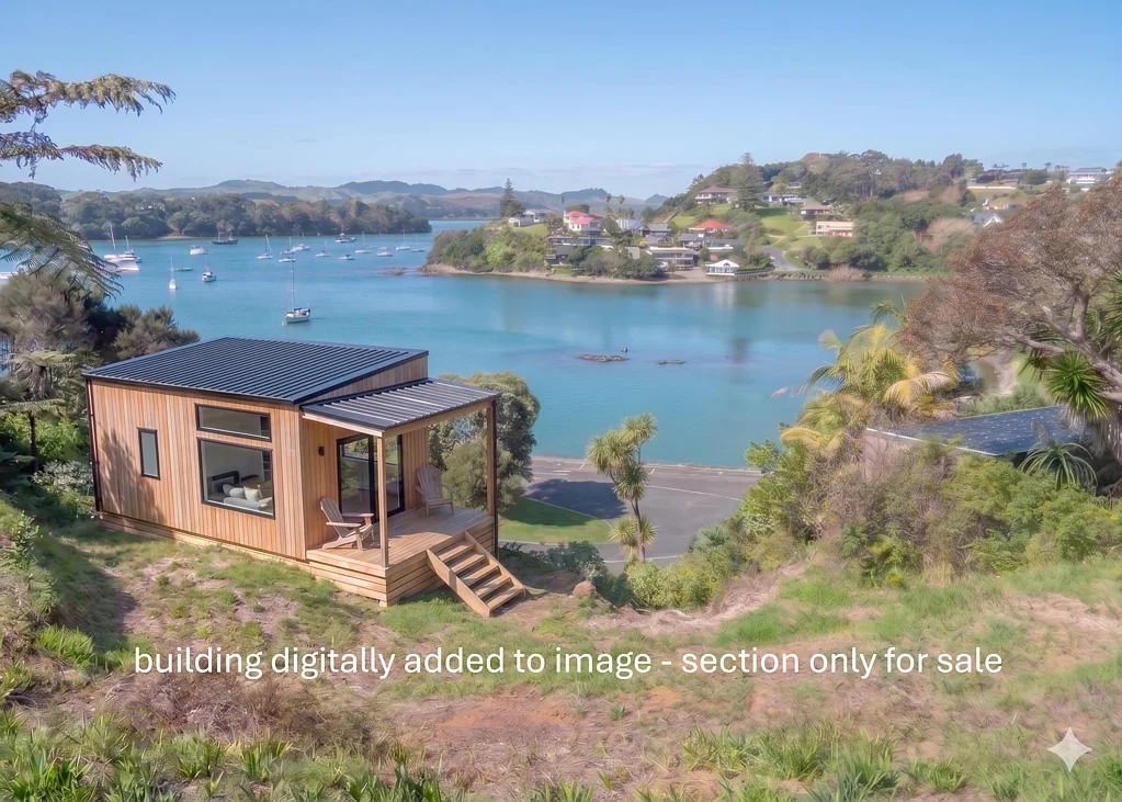 Mangonui  Exceptional Waterfront Section