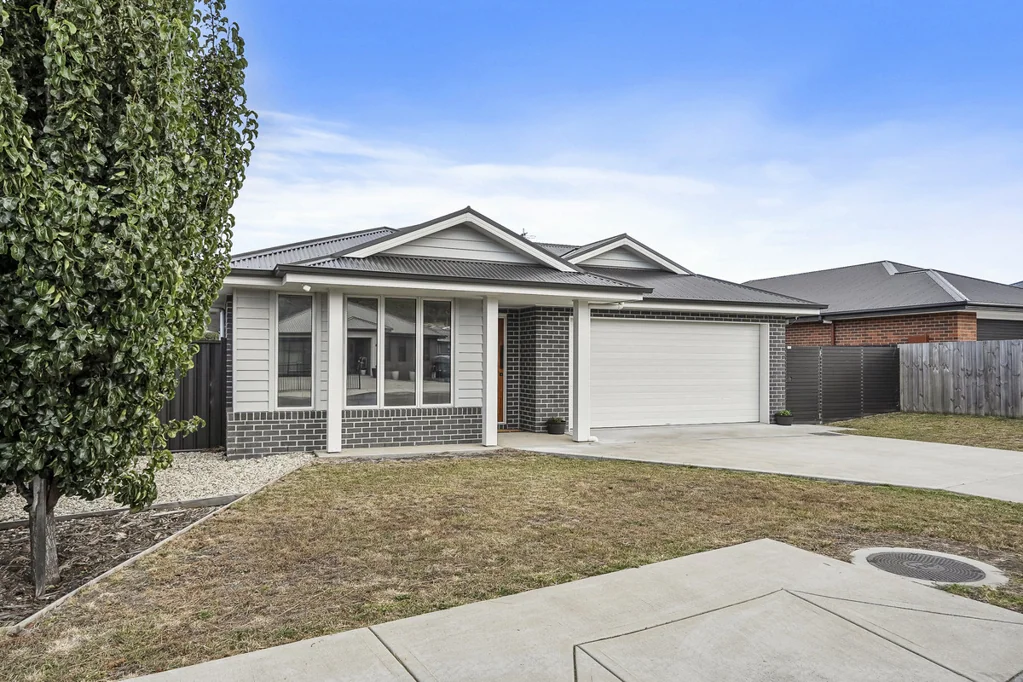 3 Banksfield Street, Rokeby, TAS 7019