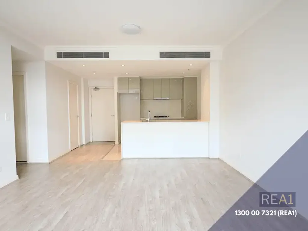 Luxury One Bedroom Apartment above Top Ryde Shopping Centre