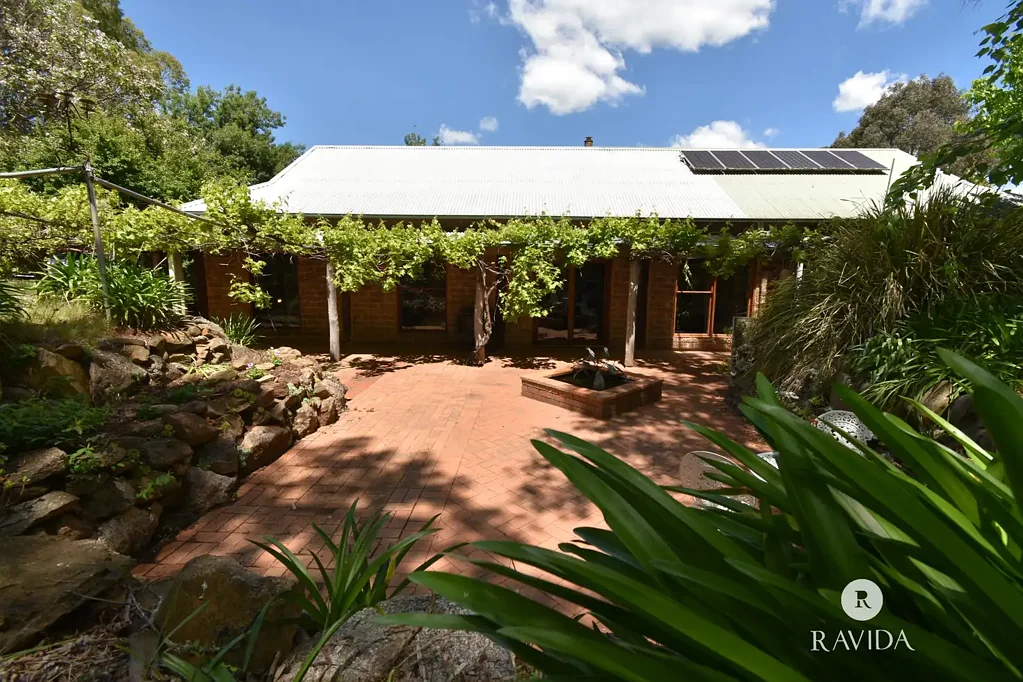 Charming Mudbrick Home With Space & Style