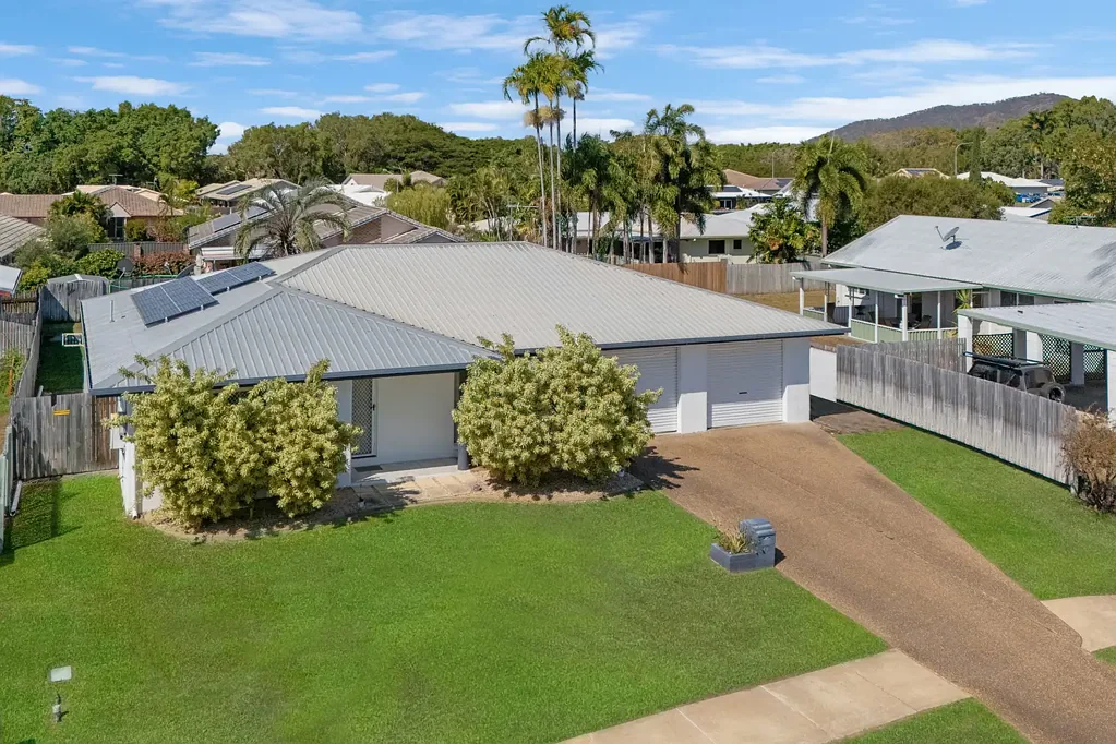 Annandale 4房  Spacious Family Living with a Poolside Lifestyle