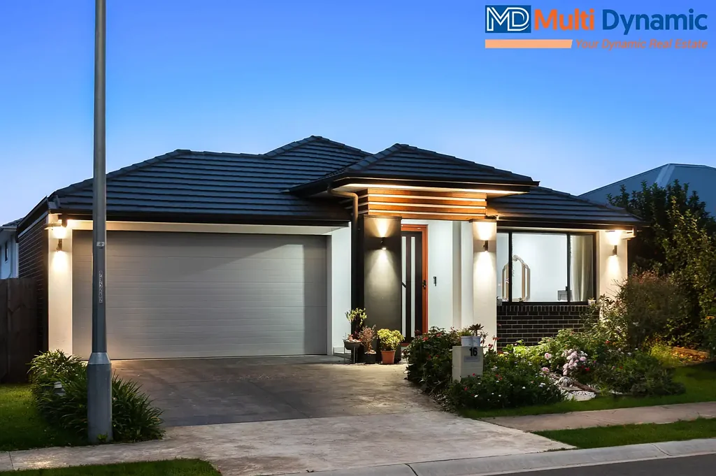 Modern Family Living with Premium Inclusions & Solar Savings