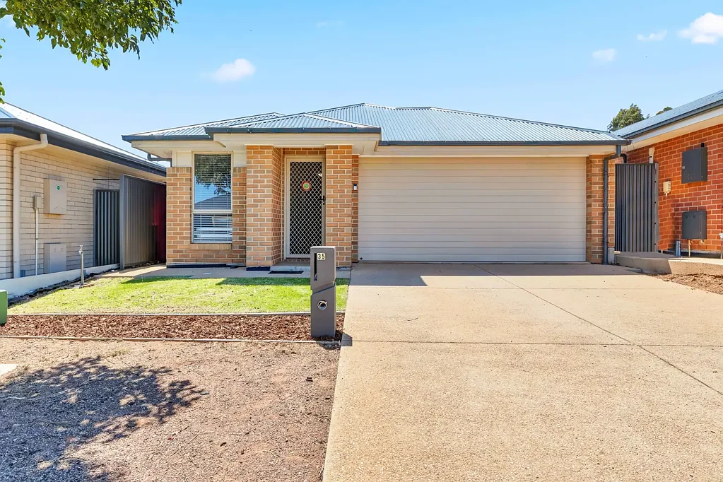 Blakeview 3房  A Quiet Court Investment with Dependable Returns